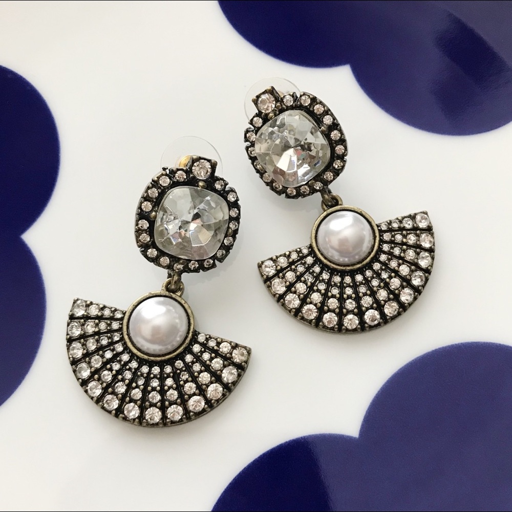 Statement crystal drop earrings